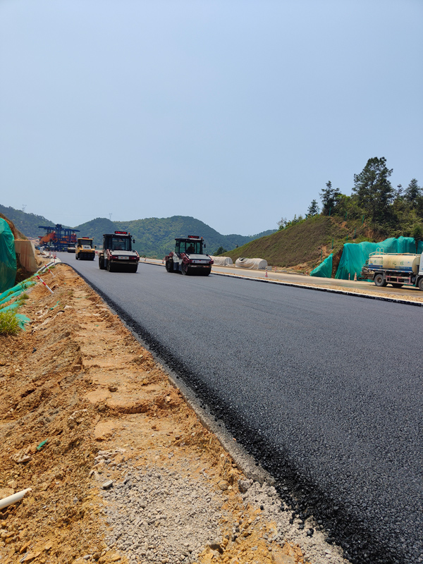 公路路基路面压实度实时监测系统的应用